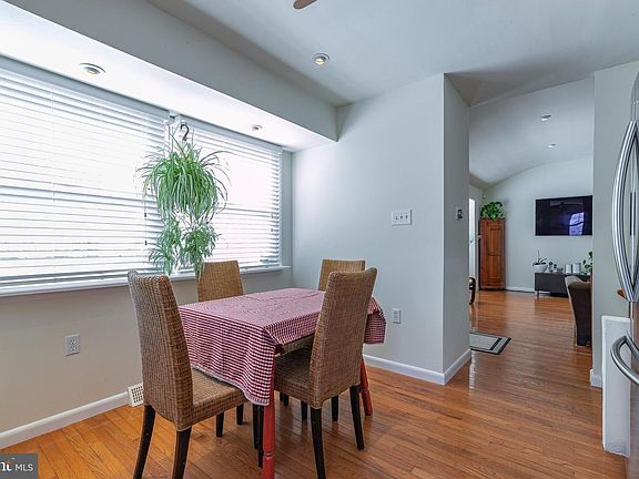 5th image of 159 Lake Dr
