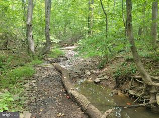 8 Jermikey Ct, Hedgesville, WV 25427