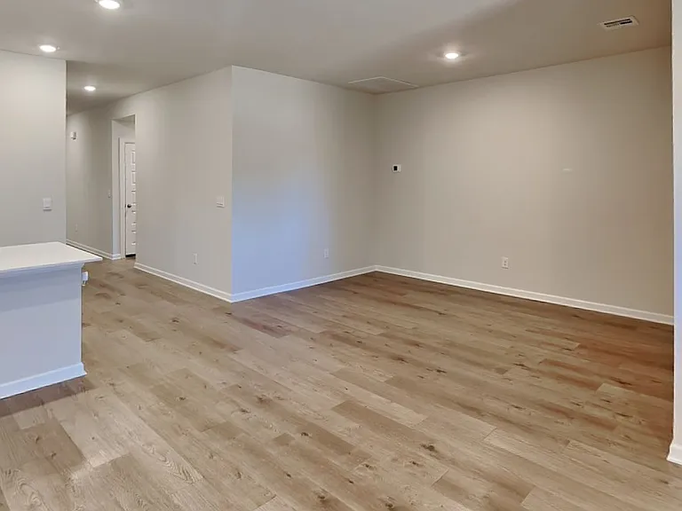6101 Green Meadow Ln — Photo 7