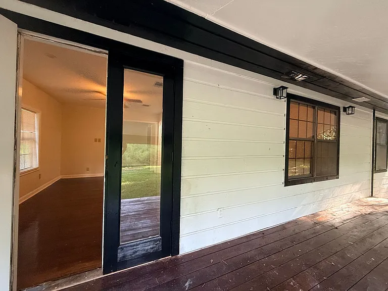 117 Louise Ln — Photo 16