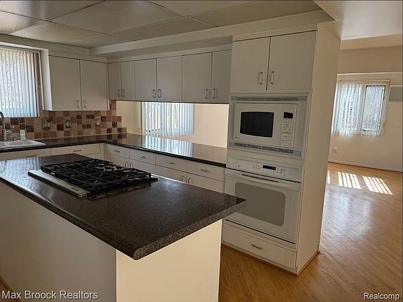 4th image of 4623 Patrick Rd