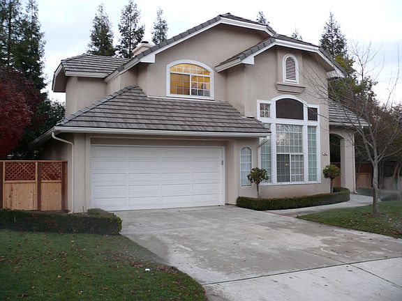 3rd image of 842 E Newcastle Ln