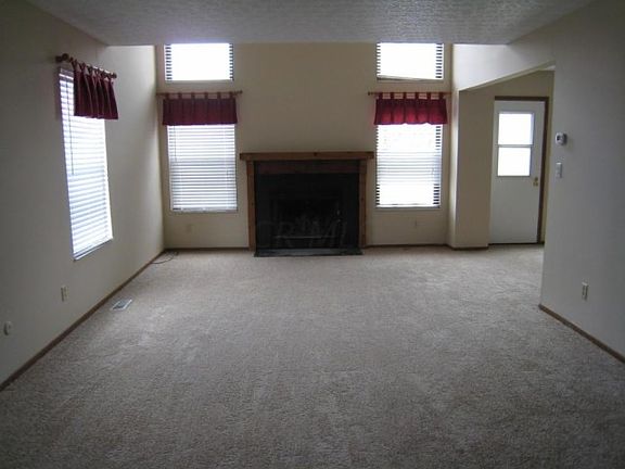 4th image of 5098 Cherry Blossom Way