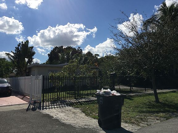 2nd image of 1330 NW 126th St