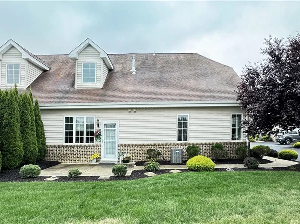 67 Nicholas Dr, Beaver, PA 15009
