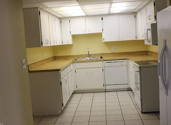 3rd image of 4812 Bluefish Ct