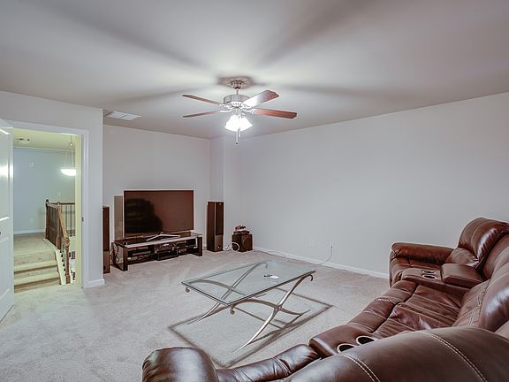 2nd image of 678 Cape Ivey Dr