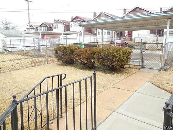 2nd image of 4863 Margaretta Ave