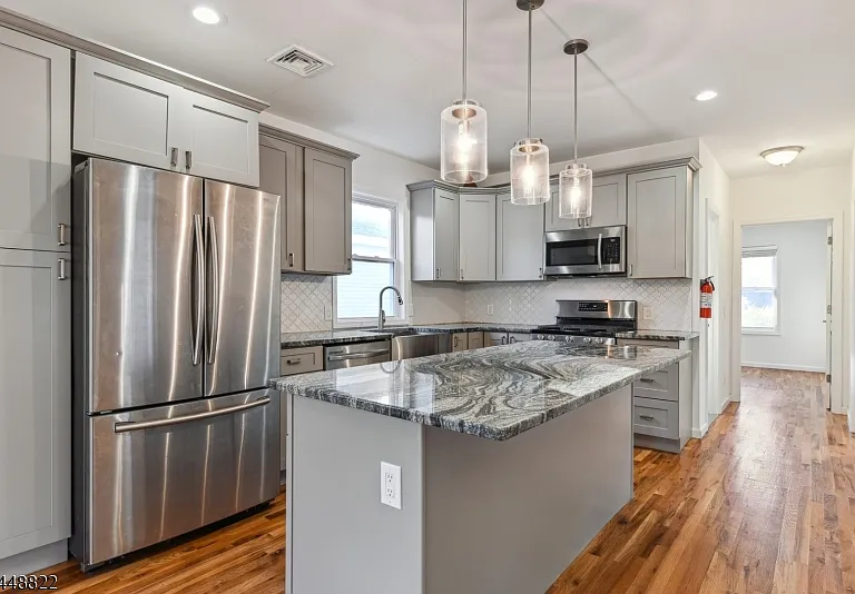 43 Howe Ave #2 — Photo 7