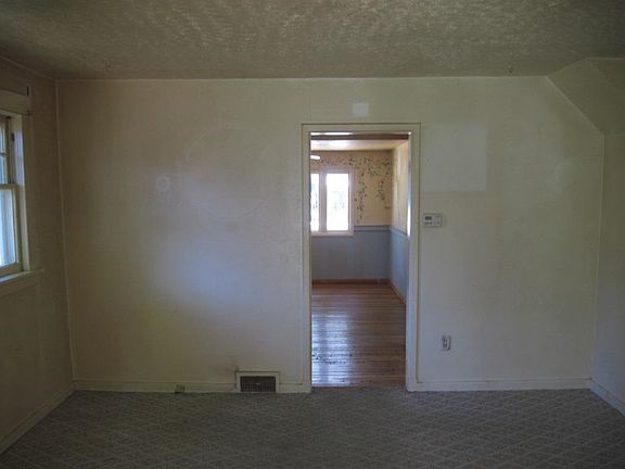 2nd image of 3617 E 35th Ave