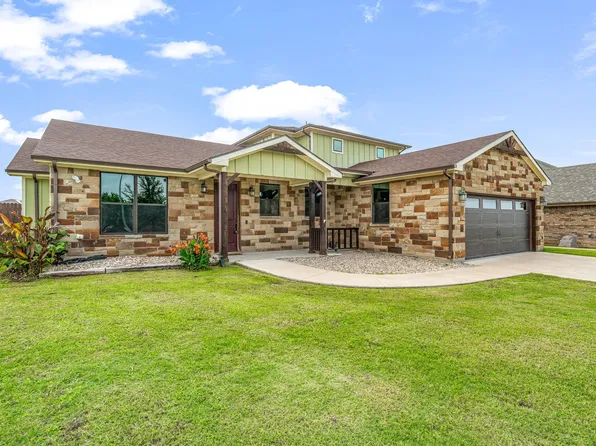 130 Elk Cv, Stephenville, TX 76401