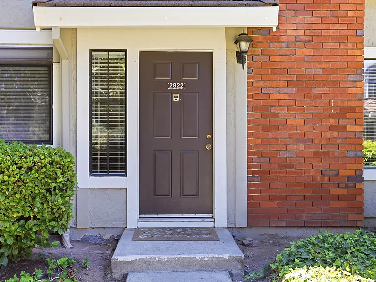 2822 Buena Knoll Ct #2822 — Photo 7