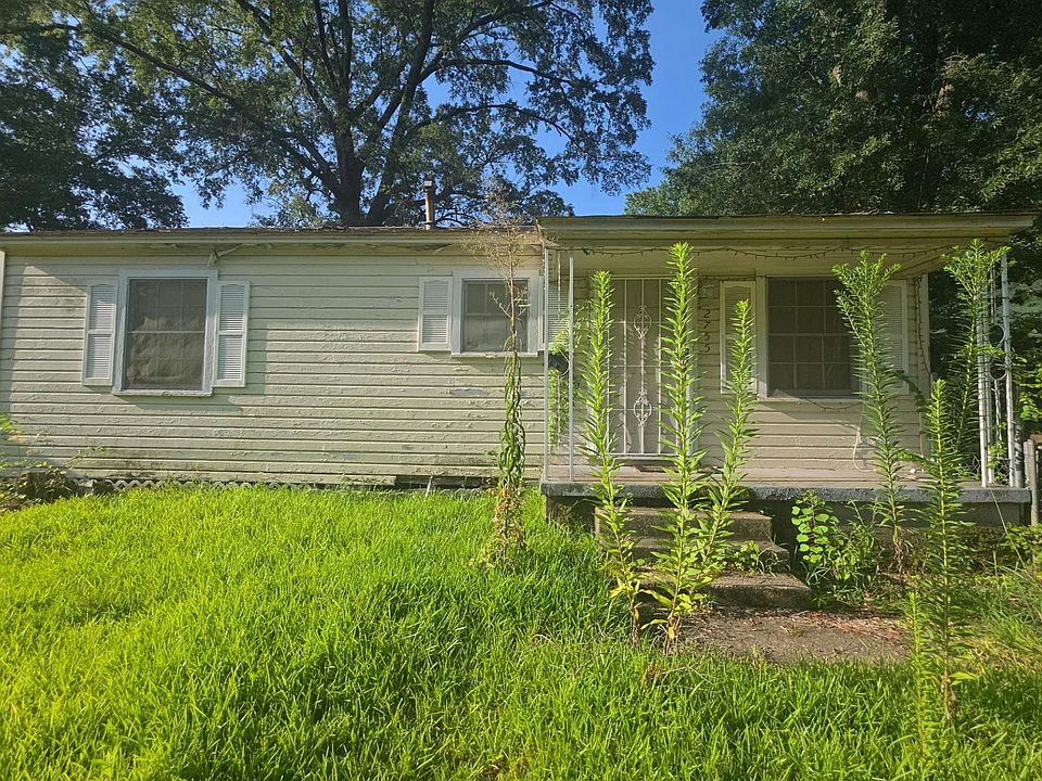 1st image of 2755 Meadow Ave
