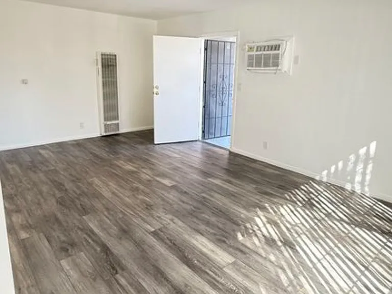 4679 Orion Ave #1 — Photo 6