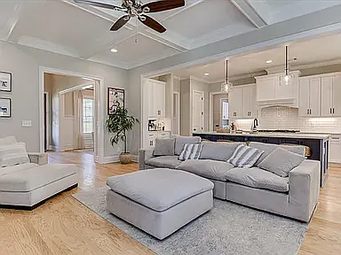 566 River Oaks Ln — Photo 4