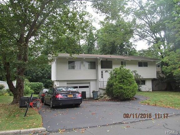 3rd image of 71 Greenwood Ln