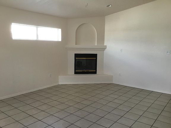 3rd image of 1148 Pandora Dr SW
