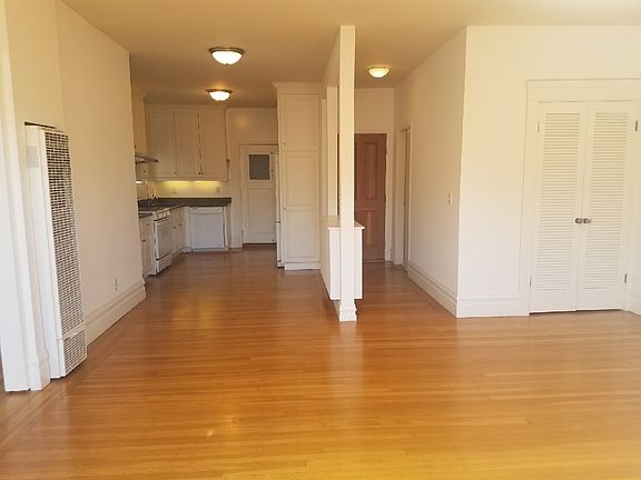 4th image of 724 6th Ave APT 02