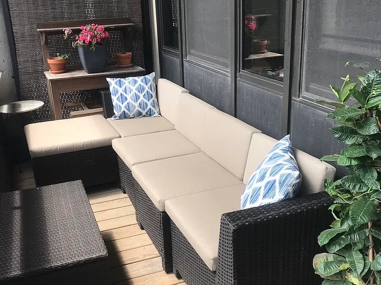 320 E 21st St #411 — Photo 29