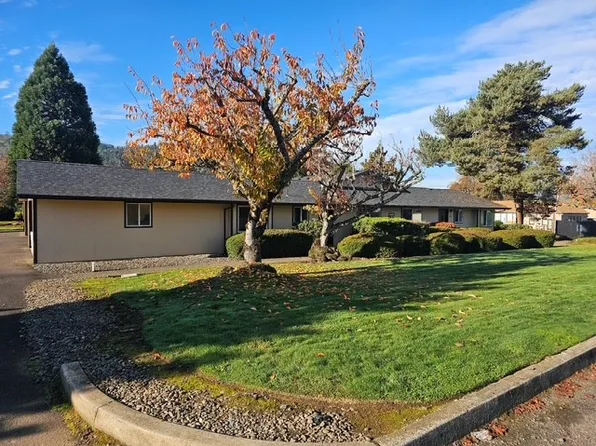 101 Village Dr #101, Winchester, OR 97495