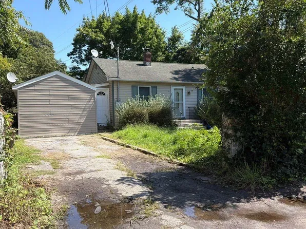 448 Revilo Avenue, Shirley, NY 11967