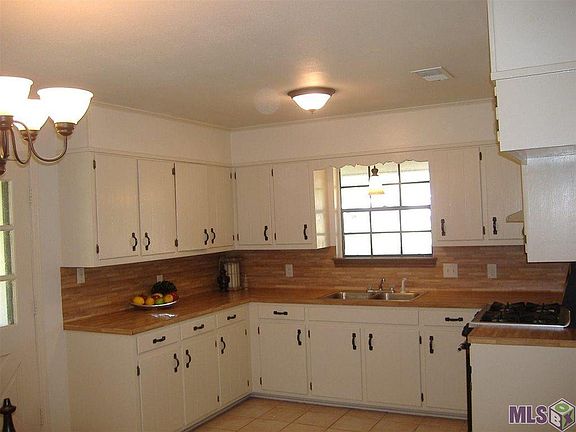 2nd image of 17118 Parker Heights Dr