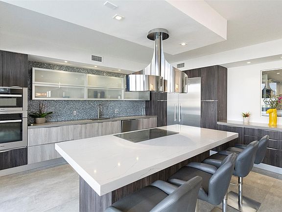 5th image of 3100 N Ocean Bl #707