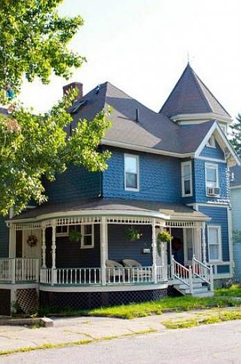 Elegant Victorian Condo
