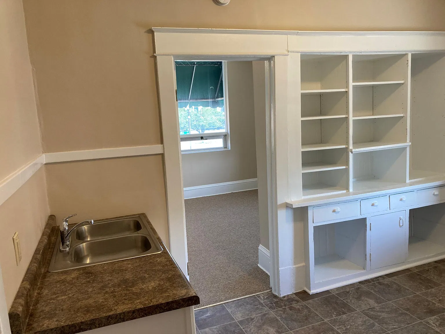 2 bed, 650 sqft, $1,150 — Photo 4