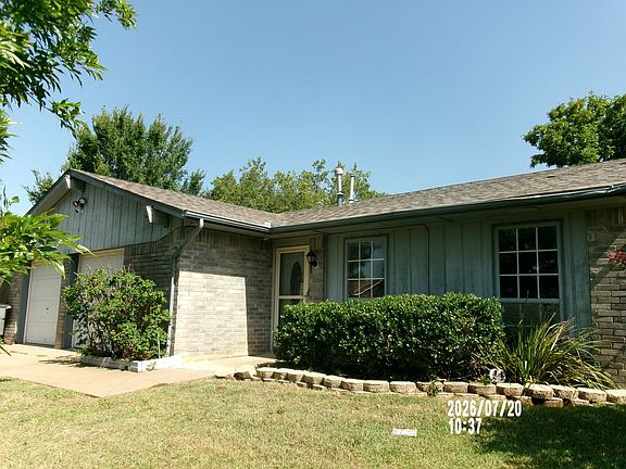 2nd image of 7905 NW Echo Rd