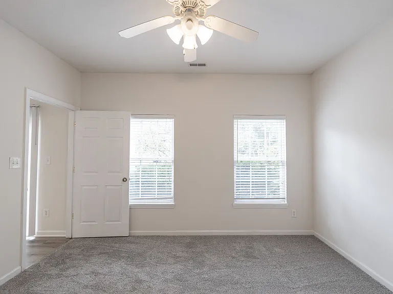 Forest Ridge — Photo 22