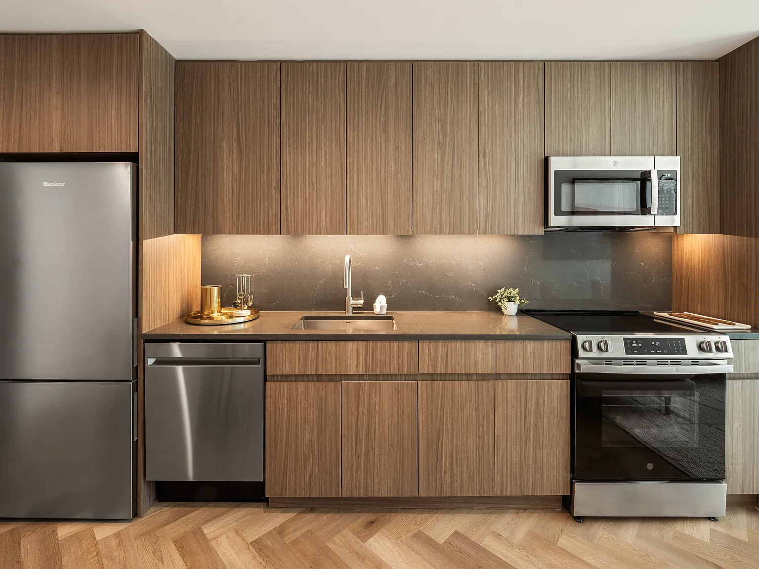 89 Dekalb Avenue — Photo 4
