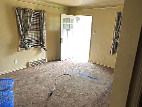 2nd image of 18644 Kelly Rd