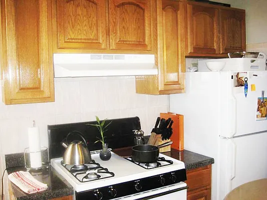 Rented by Urban Real Estate Property Group Inc | media 19