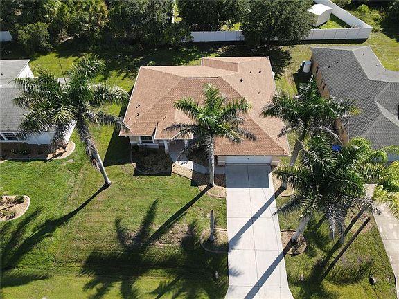 5th image of 1526 Hazelton Ave