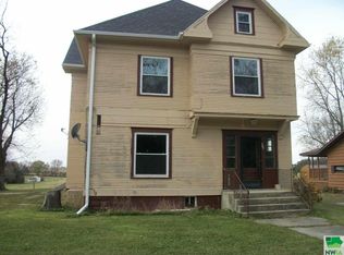 709 Main St, Aurelia, IA 51005