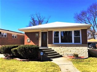 10524 Kedvale Ave, Oak Lawn, IL 60453