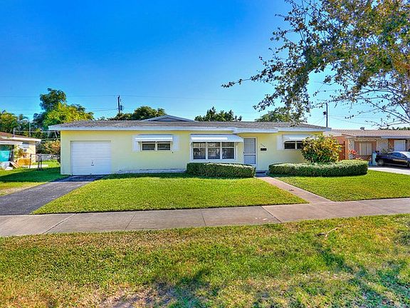 3rd image of 9326 Jamaica Dr