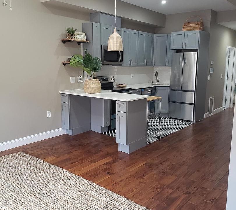 1st image of 102 N 2nd St Floor 2