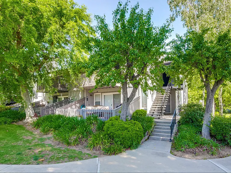 2258 Almaden Rd #B — Photo 43