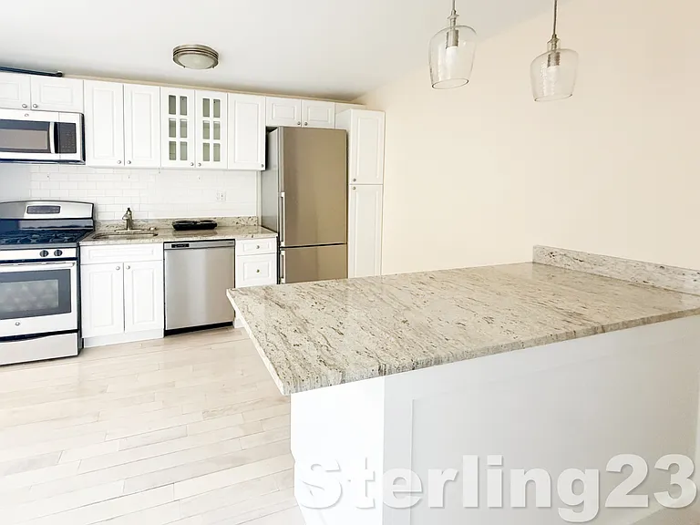 1521 Brightwater Ave #5D — Photo 5