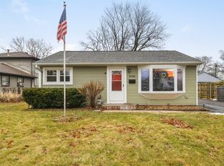 3708 Bobwhite Ln, Rolling Meadows, IL 60008