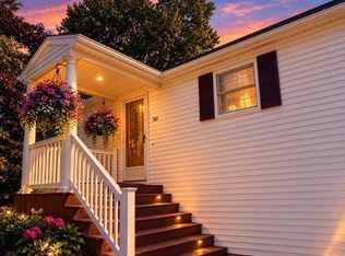 30 Hemenway Rd, Swampscott, MA 01907