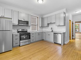 2321 N Kimball Ave, Chicago, IL