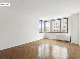 350 W 50th St APT 16G, New York, NY 10019