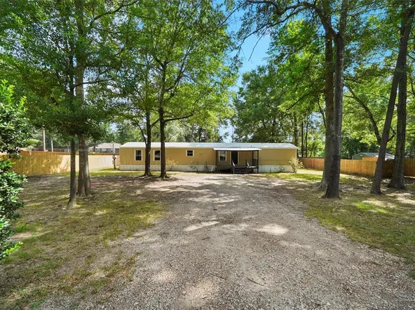 49 Mockingbird Rd, New Waverly, TX 77358