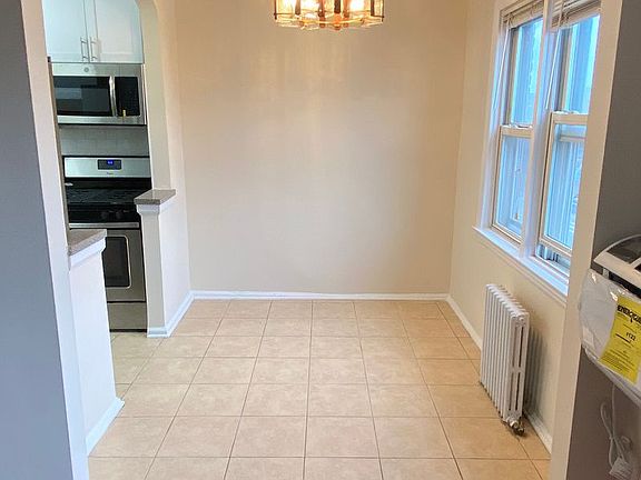 4th image of 21-06 Steinway St #3