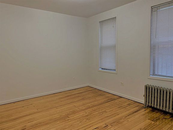 4th image of 3080 45th St APT 2