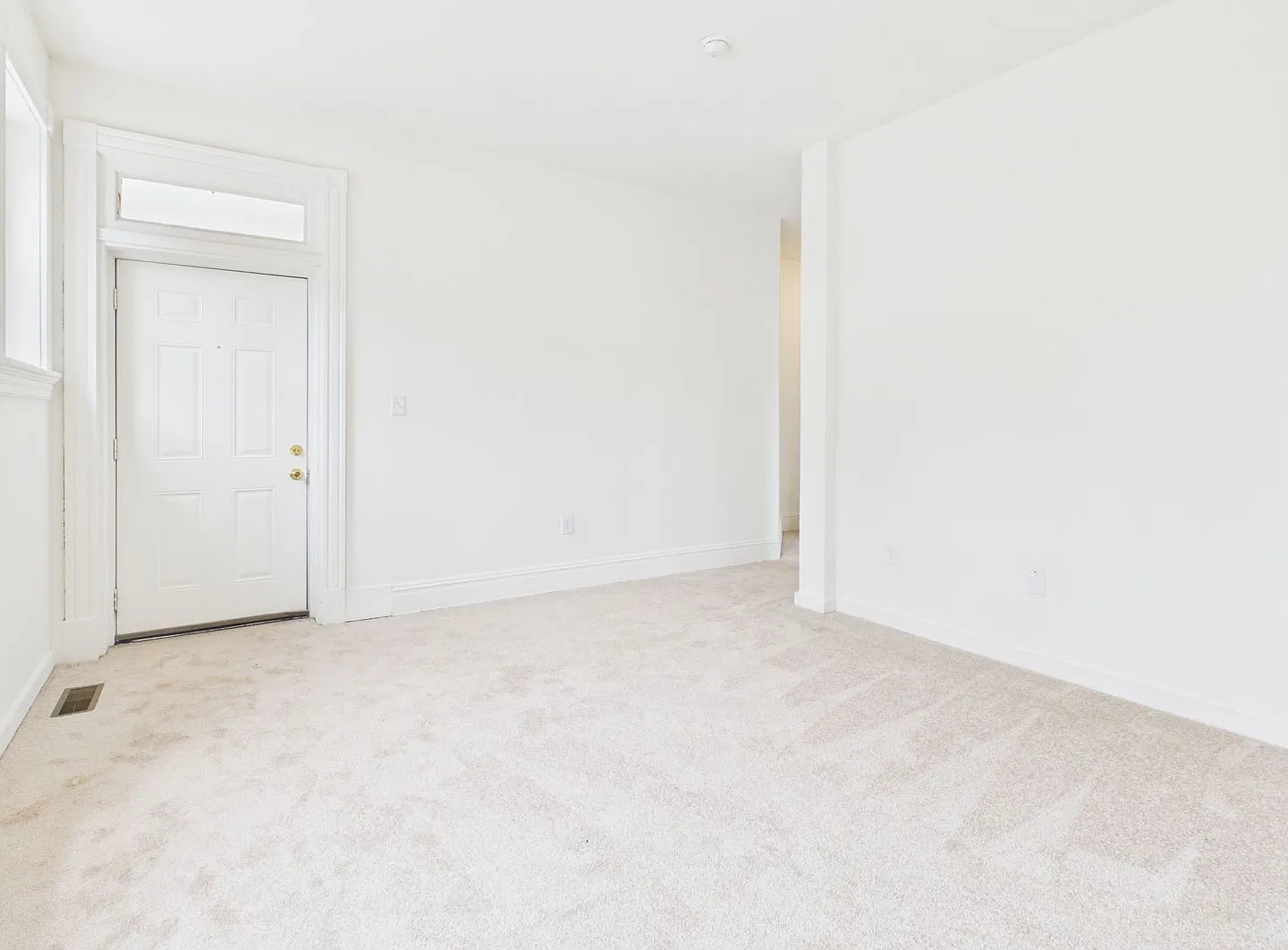 3 bed, 1.0 bath, 1275 sqft, $1,675 — Photo 4