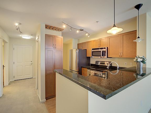 3rd image of 118 107th Ave NE Unit B108